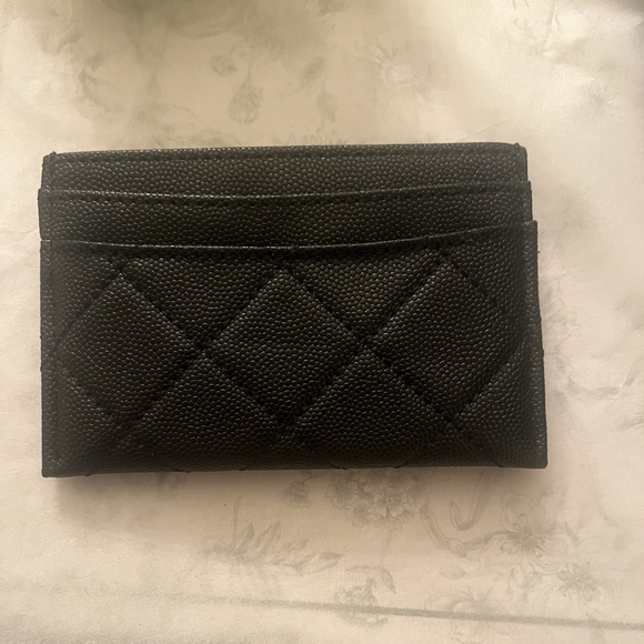Chanel VIP Wallet - Picture 2 of 2